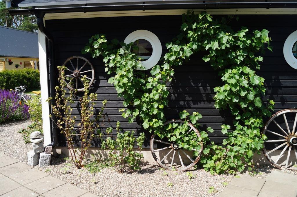 Drei Jahreszeiten Köpingsvik Buitenkant foto